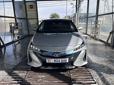 Toyota: Toyota Prius: 2020 г., 1.8 л, Электромобиль — 2