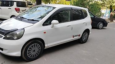 аито: Honda Fit: 2004 г., 1.3 л, Вариатор, Бензин, Хэтчбэк — 4