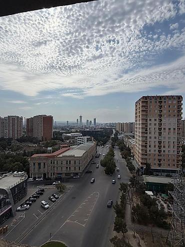 dəmir qaraj satilir: Nizami r., 3 otaqlı, Yeni tikili, m. Qara Qarayev, 113 kv. m — 9