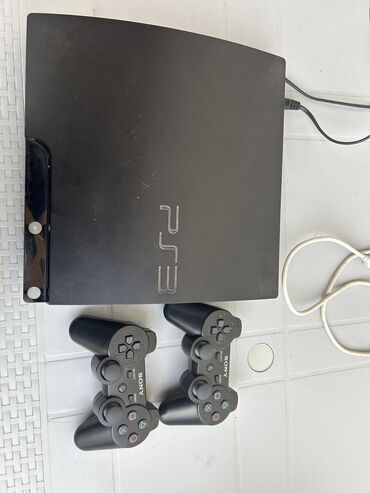 ps3 super slim: PS3. 32 oyun var HDMİ, pult zareatqa şunuru verilir. 1 pultun R1