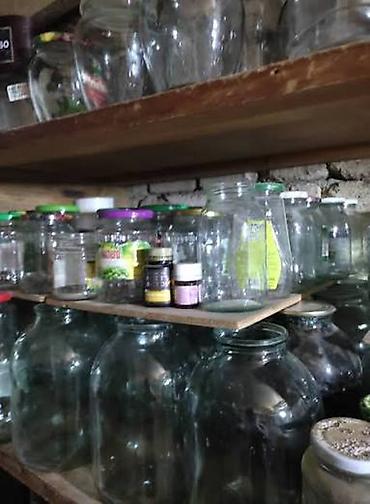 Müxtəlif ölçüdə bankalar var, maraqlananlar votsappa yaza biler, çox