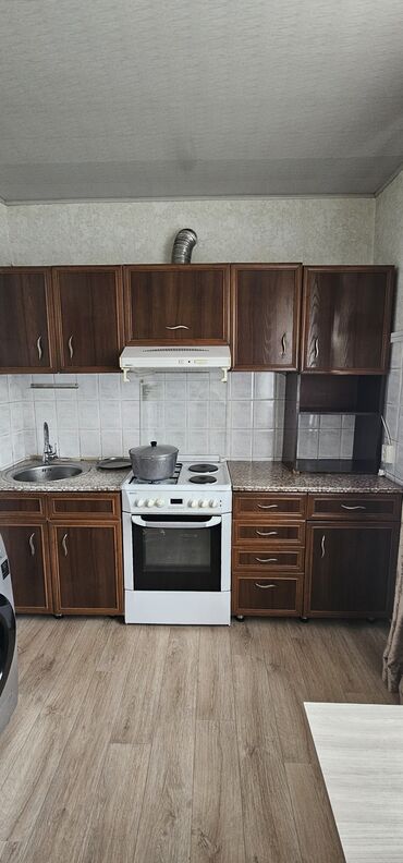 готовые шторы на кухню: Кухонный шкаф, Навесной, С мойкой