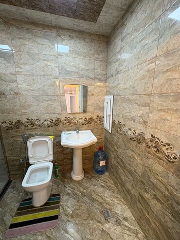 Uzunmüddətli kirayə mənzillər: Evde 2 qiz yasayir. 2 qiz axtarilir. Telebe ve yaxud isleyen xanimda — 16