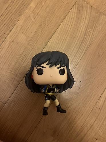 Uşaq dünyası: Funko Pop! Super Woman!!vinil fiqur – qara saçlı qadın qəhrəman — 1