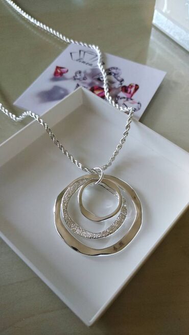 Necklaces: Pendant necklace, Material: Silver