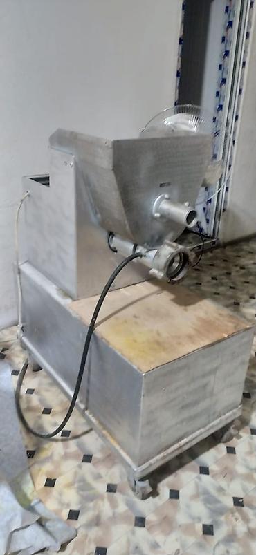 Digər biznes avadanlığı: Makaron, eriştekesen aparat 550 Azn. Tam ishlek veziyyetde. Nol faza — 1