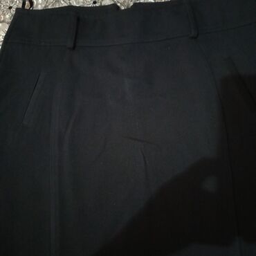 Dəstlər, kostyumlar: Gôy atlas kostyum 120 manata alinib 60 manata satilir. Cemi 1 defe — 17