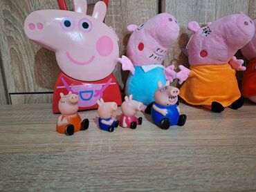 Igračke: Koferče sa porodicom Pepa prase i plišanim igračkama mama, tata i Pepa — 7