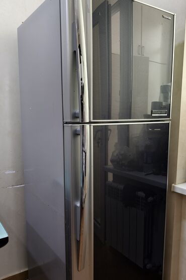 ev soyuducu: 2 qapılı Toshiba Soyuducu Satılır, rəng - Boz