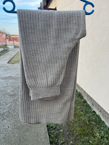 drap pantalone: M (EU 38), L (EU 40), Visok struk, Zvoncare