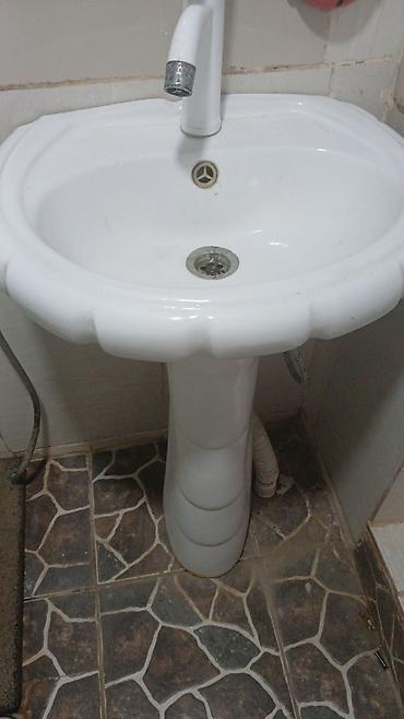 Təmir və tikinti: Ayaqüstü hamam lavabosu və.tezeden he bir ferqi yoxdu.alindi yeke — 1