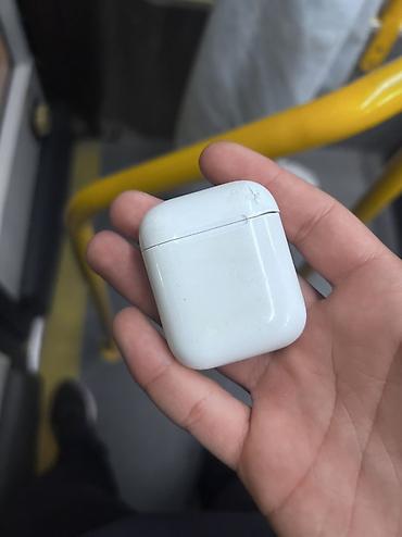 cloud cx a4: Airpods 1 tam iwlek original — 1