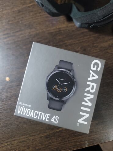 Garmin: Часы Garmin vivoactiv 4s черный состояние отличное коробказарядка