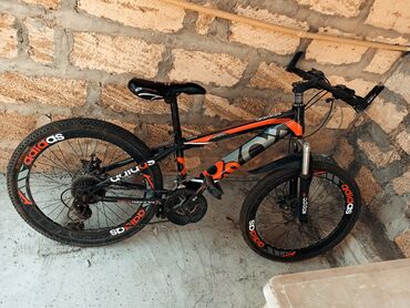 yük velosiped: İşlənmiş Şəhər velosipedi Adidas, 24", sürətlərin sayı: 24, Ünvandan götürmə