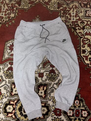 Спортивные костюмы: Мужской спортивный костюм, M (EU 38), Nike, Б/у, цвет - Серый, Бесплатная доставка, Платная доставка