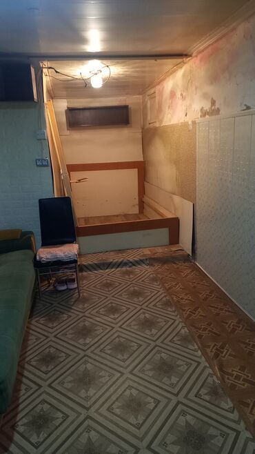 agdasda satilan evler: Bakı, 28 May, 2 otaqlı, Köhnə tikili, m. Nizami, 33 kv. m