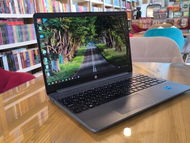 ucuz kamputerlər: Новый HP 15.6 ", Intel Core i3, 256 ГБ, Бесплатная доставка