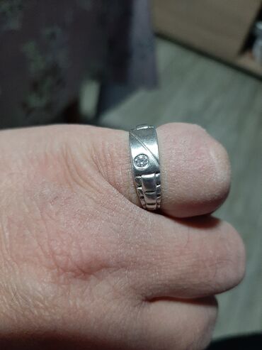 503 oglasa | lalafo.rs: Srebran prsten 925 finoce sa cirkonom prsten je velicine 18.do 19