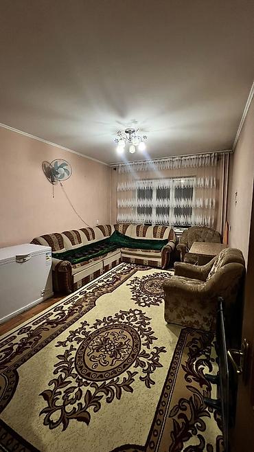 Батирлерди ижарага берүү: Квартира Берилет 2 комнатный Район Церковь 105 серия С мебелью — 4