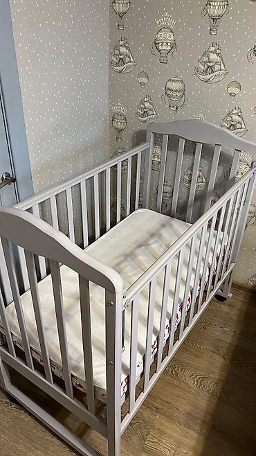 bunk bed: Детская кровать из массива березы. Размер: 120х60 см Цвет — 10