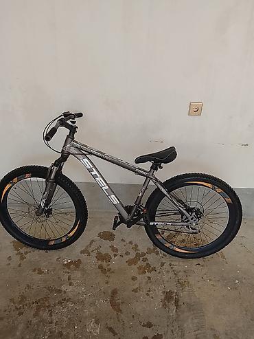 3 tekerli velosiped: Yeni Şəhər velosipedi Adidas, 26", sürətlərin sayı: 1, Ünvandan götürmə — 1