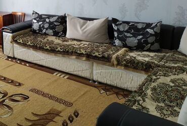 угалок для дома: Угловой диван, C подушками, Трёхместный и более, Кожа