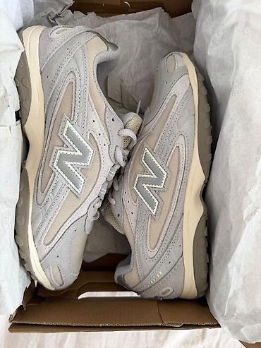 new balance 2002r: Кроссовки New Balance 2002R в светло-сером цвете. Модель выполнена в — 1