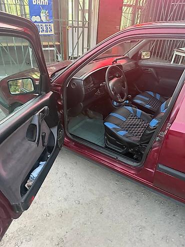 audio cd: Volkswagen Vento: 1993 г., 1.8 л, Механика, Бензин, Седан — 6