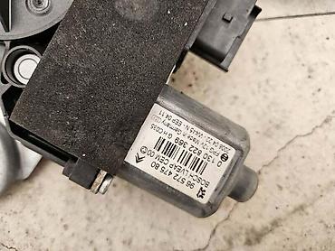 porsche: MOTORIC PODIZACA STAKLA ZA PEUGEOT 308 ZA 2008. GOD. - 0 — 1