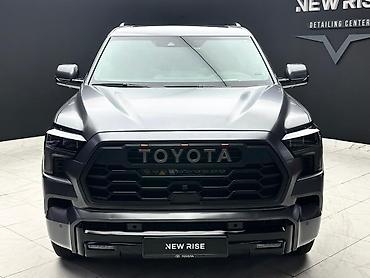 Toyota: Toyota Sequoia: 2023 г., 3.5 л, Автомат, Гибрид, Внедорожник — 4