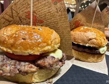 работа империя пиццы: Требуются опытные повара в кафе