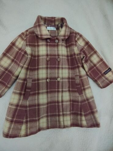 детские пальто: Стильное пальто на весну подойдёт девочке 4-5лет состояние