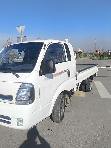 функарго авто: Жеңил жүк ташуучу унаа, Kia, Стандарт, 1,5 т, Колдонулган — 2