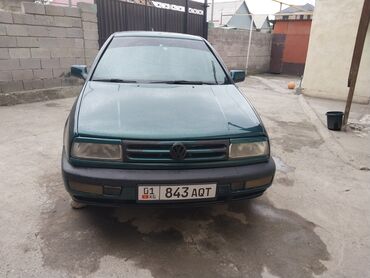 автомобиль вента: Volkswagen Vento: 1993 г., 1.9 л, Механика, Дизель, Седан