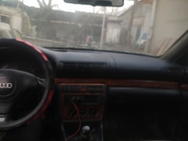 Audi: Audi A4: 1996 г., 2.4 л, Механика, Бензин, Седан — 11