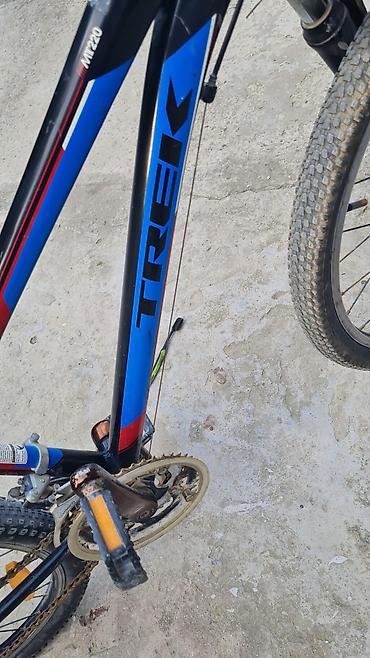 velo trek: Uşaq/yeniyetmə dağ velosipedi – Trek MT 220 Xüsusiyyətlər: - — 2