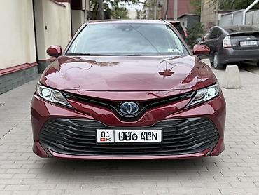 Toyota Camry: 2020 г., 2.5 л, Вариатор, Гибрид, Седан
