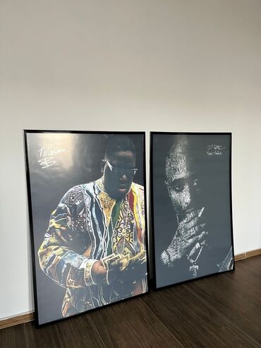 Картины: Картина с изображением цветов в вазе, оформленная в раму. Рама имеет — 17