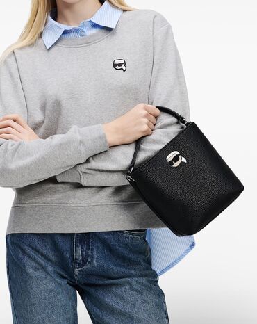 Классические сумки: Классические сумки — 2