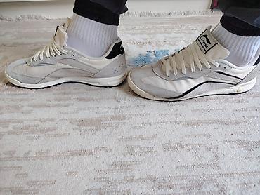 lining красовка: Кроссовки Li-Ning, светло‑бежевые/айвори с серыми замшевыми вставками — 6