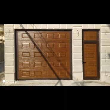 Qaraj darvazaları: Dəmir Qaraj darvazası, Seksional, Avtomatik, rəng - Qəhvəyi, Qapı ilə — 12