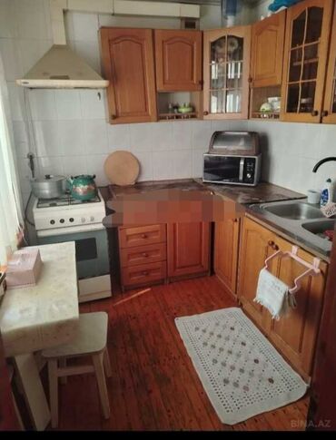 kirayə mənzil bakı: Nefciler metrosundan 7 deqelik meşədə yerləşən 4/2 də 3 otaq 72 kv