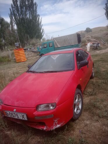 авто мир запчасть: Mazda 323: 1994 г., 1.5 л, Механика, Бензин