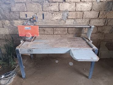 Drellər: İşlənmiş Lazer Kafel kəsən stanok