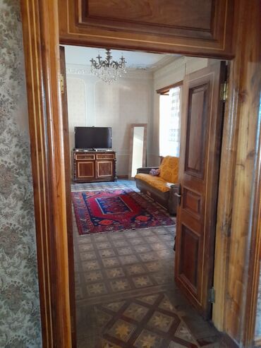 Həyət evləri və villaların satışı: 9 otaq, 264 kv. m, Kredit var, Orta təmir — 14