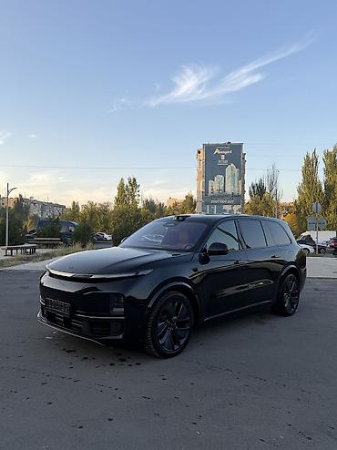 Lixiang: Lixiang L9: 2023 г., 1.5 л, Автомат, Электромобиль, Кроссовер — 4