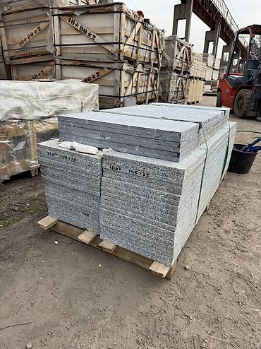 Фасадные гранитные плитки: Серые граниты, натуральный камень гранит. Гранит для цоколя — 17