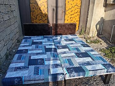 Çarpayılar: Təzə çarpayılar. 1 nəfərlik çarpayılar 60 manat. 2 nəfərlik taxt 110 — 15