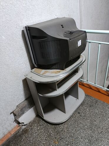 купить диван для салона красоты: Отдам даром, шлагбаум Ул. фучика