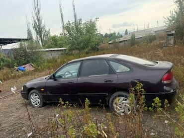 Mazda: Mazda 626: 1993 г., 1.8 л, Механика, Бензин, Седан